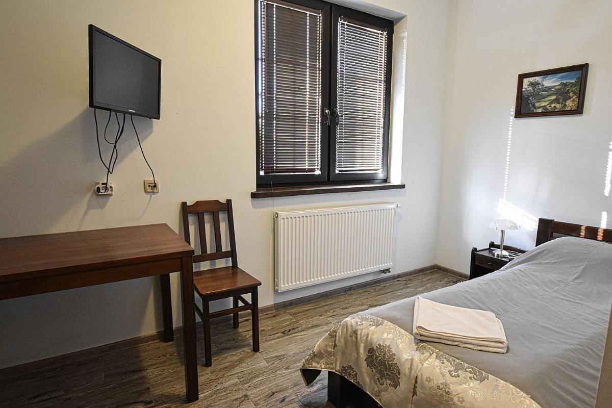 Osrodek Bialy Lew Bed & Breakfast Wojciechow  Exterior photo