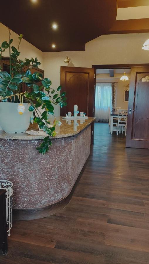 Osrodek Bialy Lew Bed & Breakfast Wojciechow  Exterior photo
