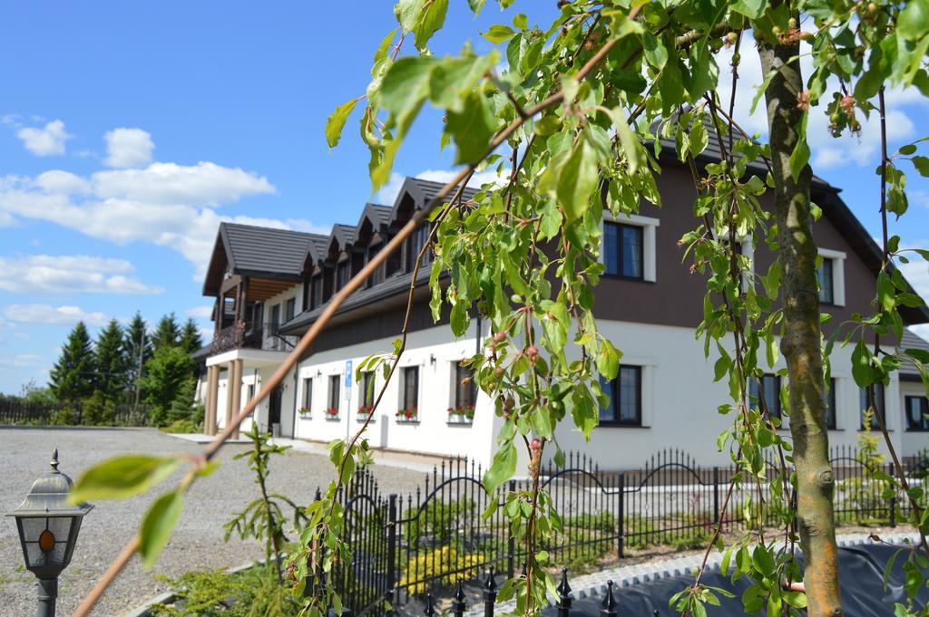 Osrodek Bialy Lew Bed & Breakfast Wojciechow  Exterior photo